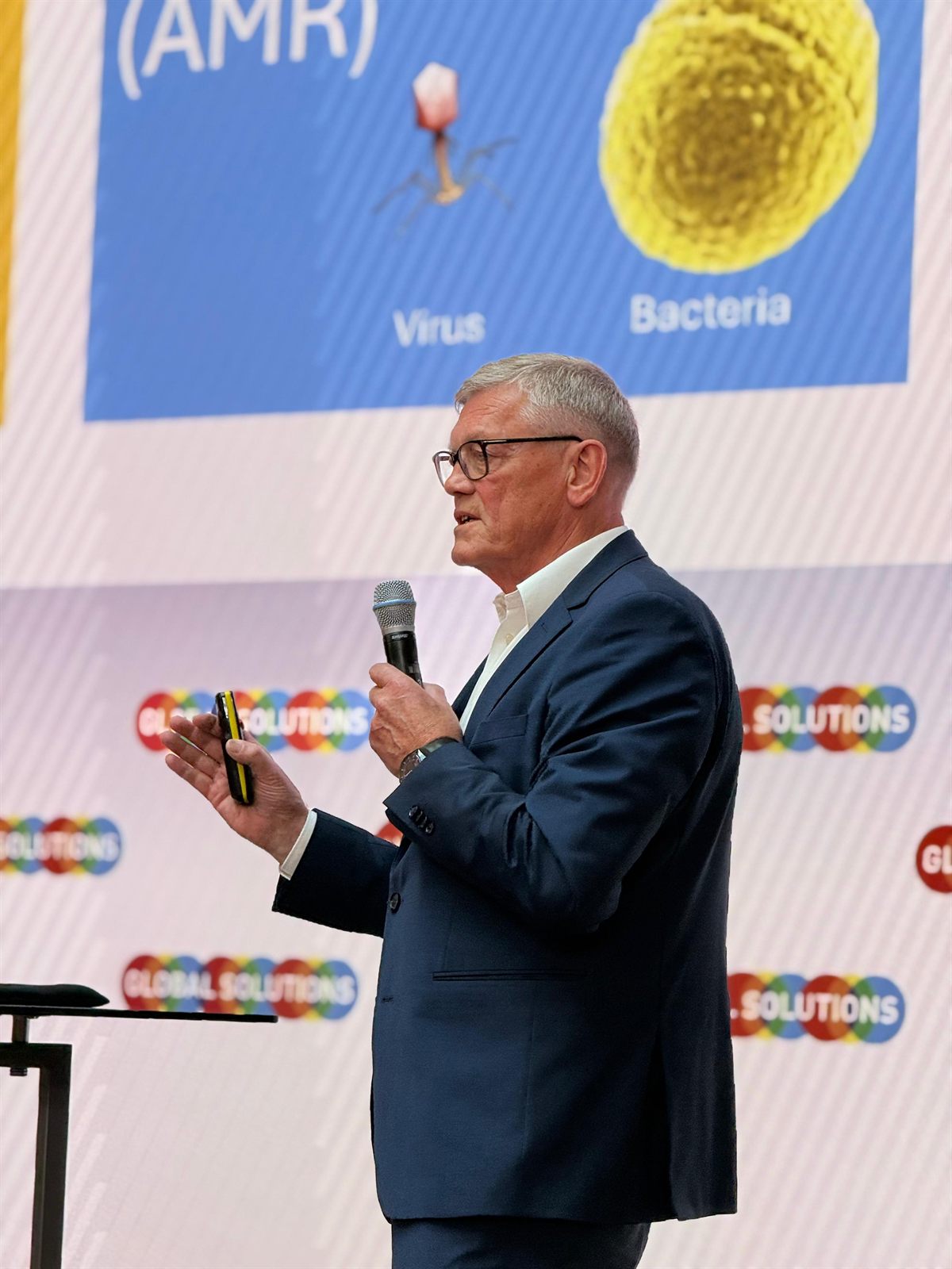 Prof. Dr. Axel Haverich beim Vortrag über Präventionsmedizin auf dem Global Solutions Summit 2026